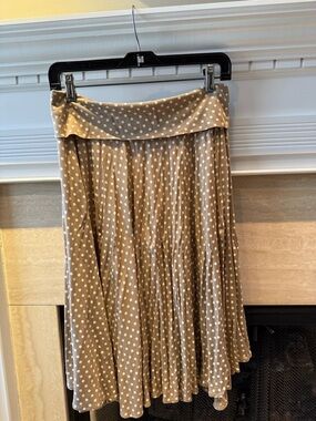 Ann Taylor Tan and White Polka Dot Pleated Skirt